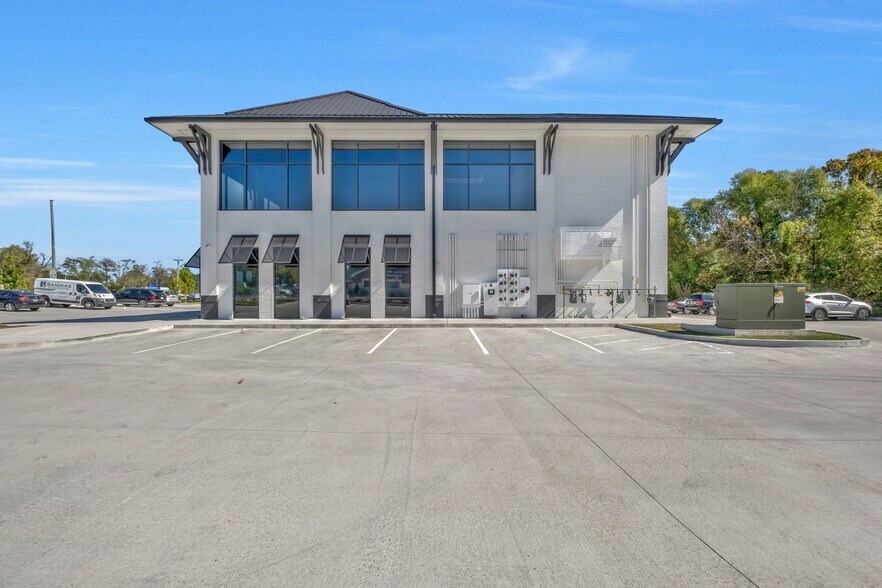 More Photos Of 12800 Lebanon Road, Mount Juliet Storefront Retail Office For Lease