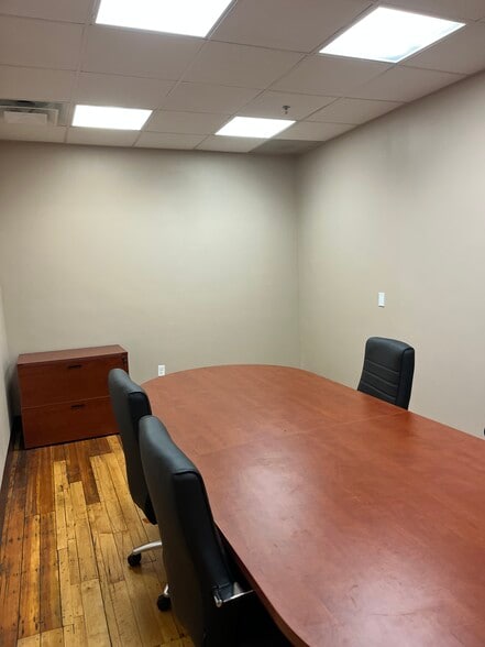 More Photos Of 521 Mount Hope St, North Attleboro Warehouse For Lease