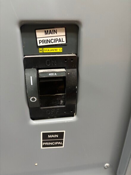 More Photos Of 704 S Us-27, Havana Drugstore For Sale