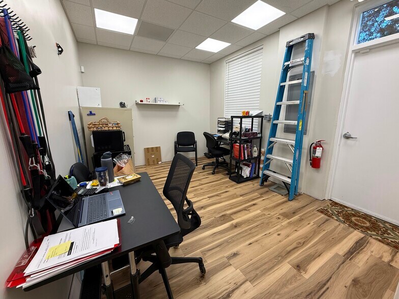 More Photos Of 3821 Woodbriar Trl, Port Orange Medical For Lease
