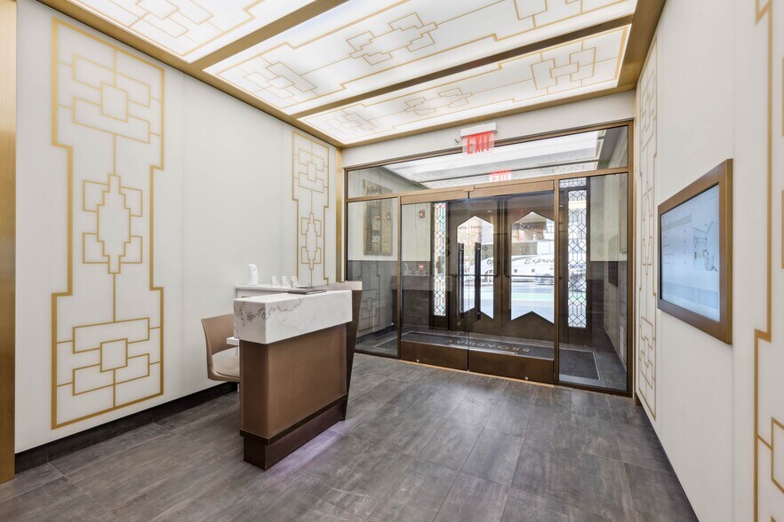 More Photos Of 1674 Broadway, New York Office For Lease