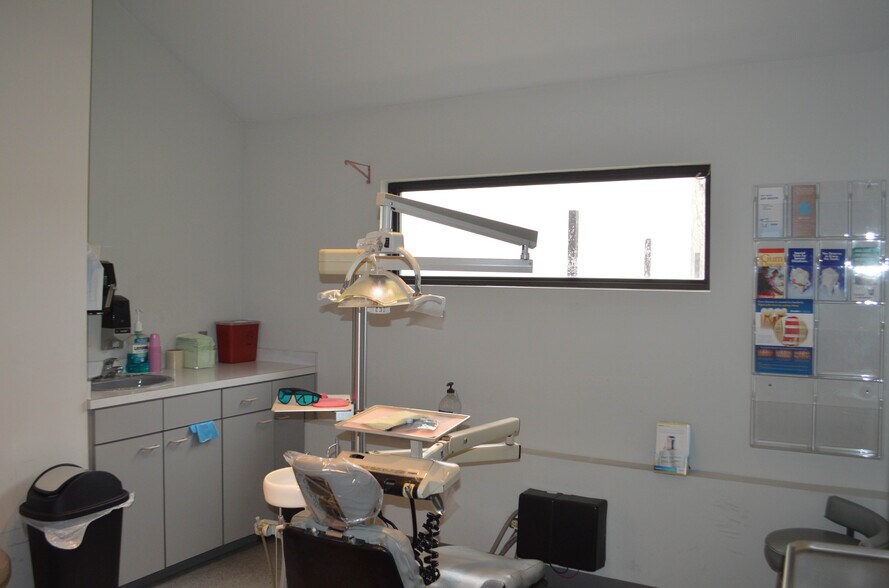 More Photos Of 2106 Charlotte Ave, Nashville Medical For Sale