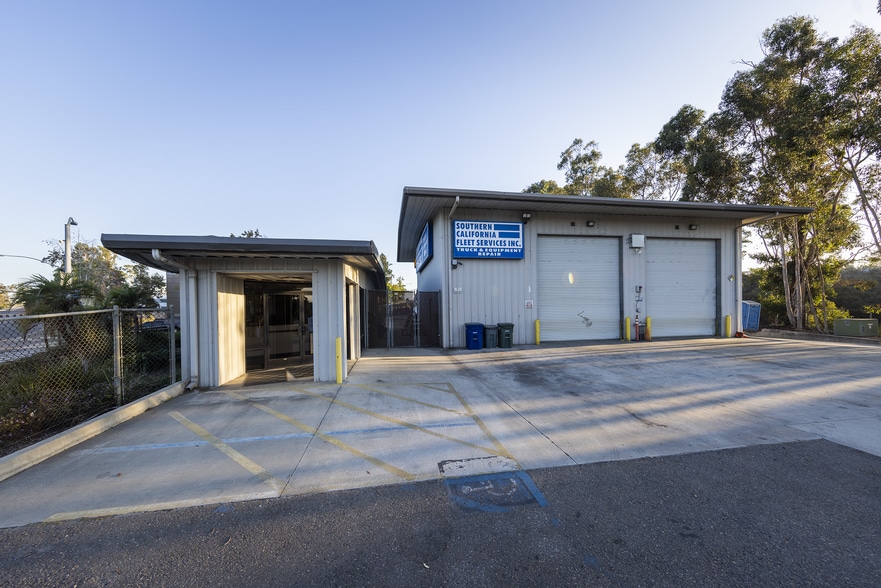 More Photos Of 9690-9694 Black Mountain Rd, San Diego Service For Lease