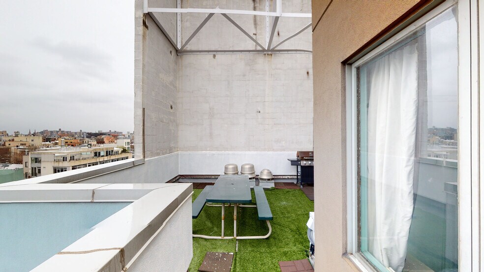 More Photos Of 518 Meeker Ave, Brooklyn Apartments For Sale