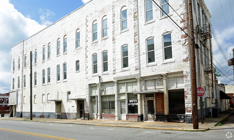 More Photos Of 1101 Noble St, Anniston General Retail For Sale