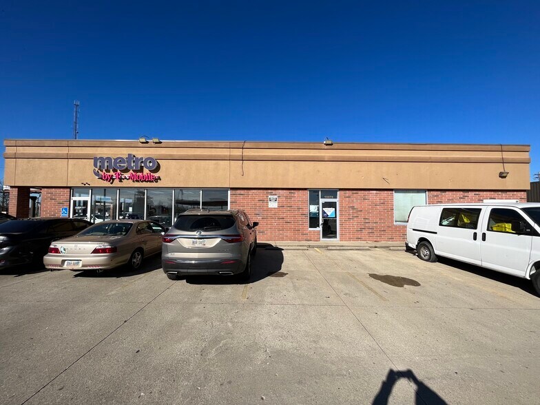 More Photos Of 10970-10980 Hamilton Ave, Cincinnati Storefront Retail Office For Lease