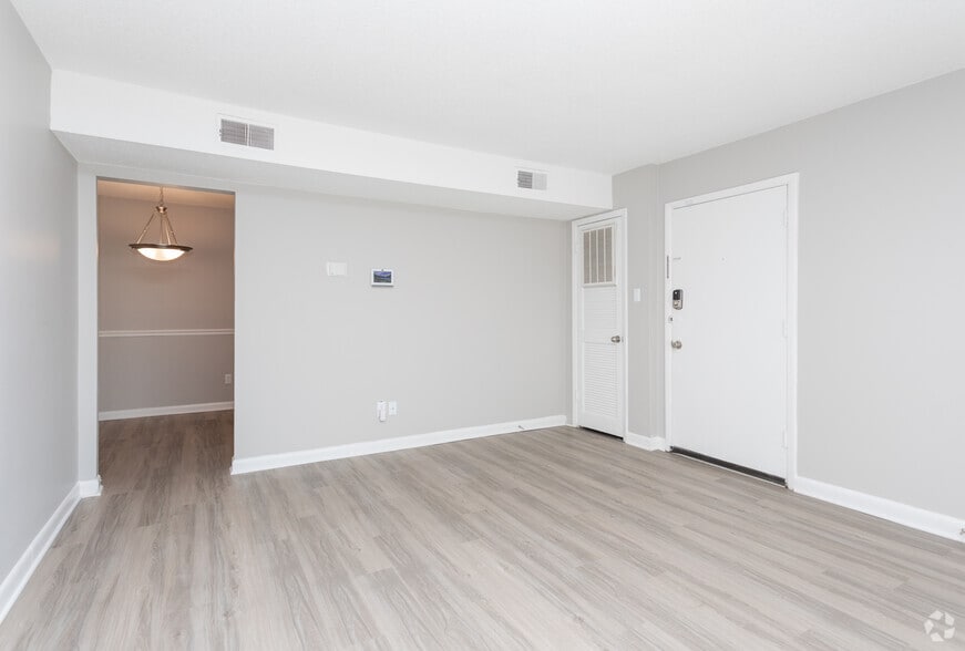 More Photos Of 29 Briar Cir, Fayetteville Apartments For Sale
