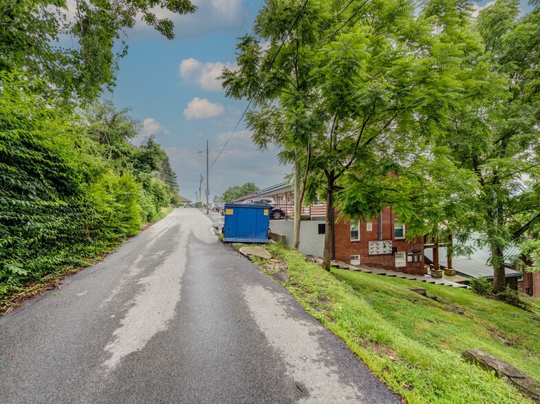 More Photos Of 271 Wallace Cir, Boone Apartments For Sale