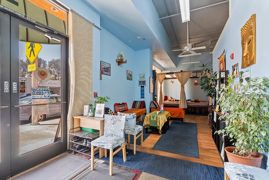 More Photos Of 727 San Pablo Ave, Albany Storefront Retail Residential For Sale