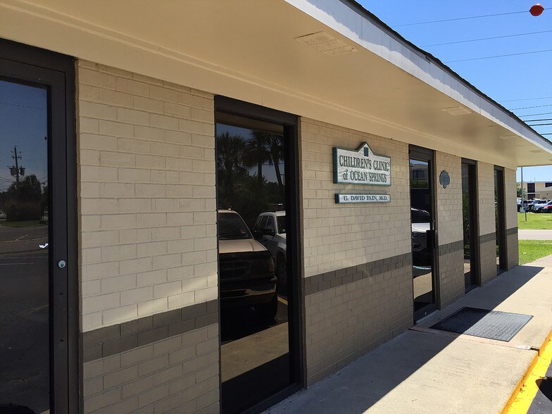 More Photos Of 1 Marks Rd, Ocean Springs Medical For Lease