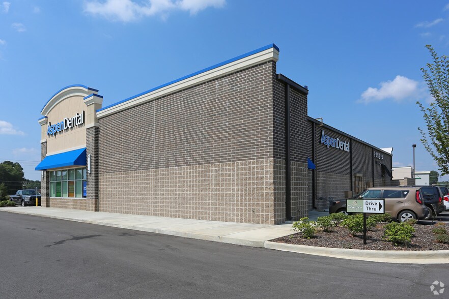 More Photos Of 508 E Meighan Blvd, Gadsden Freestanding For Lease