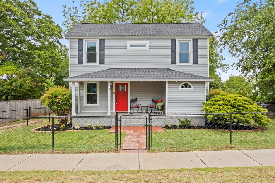 Primary Photo Of 22 2nd Ave, Greenville Specialty For Sale