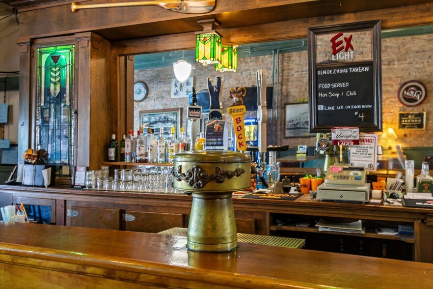 More Photos Of 114 N Capron St, Berlin Restaurant For Sale