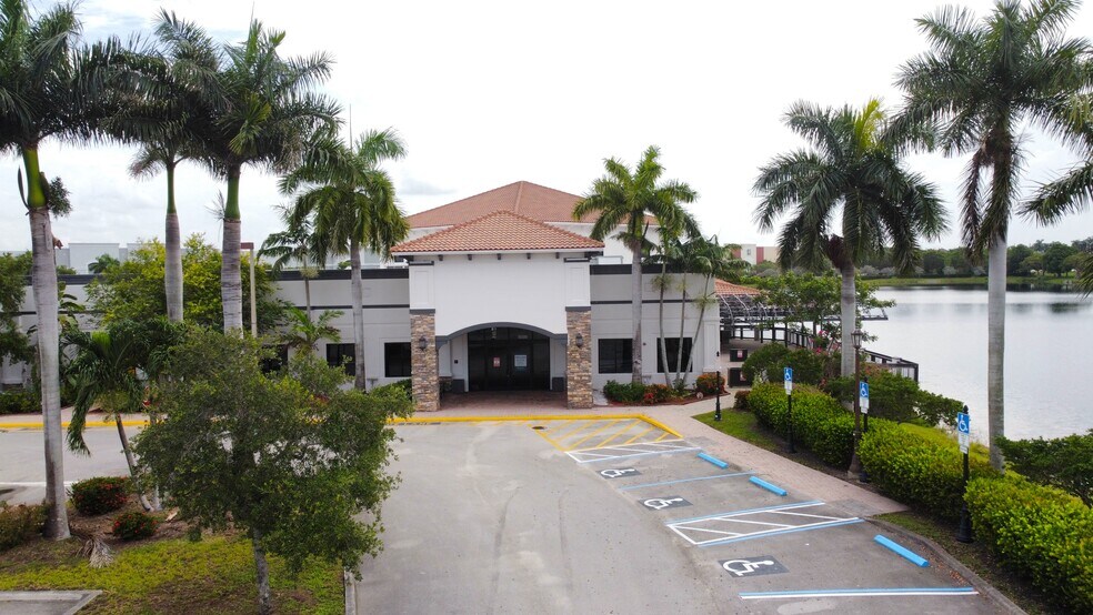 Primary Photo Of 15500 SW 29th St, Miramar Restaurant For Lease