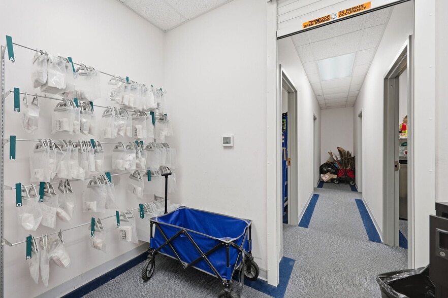 More Photos Of 502 McKnight Dr, Knightdale Medical For Sale