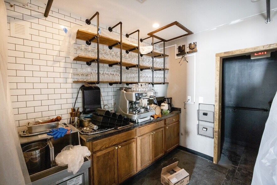 More Photos Of 101 S State St, Newtown Restaurant For Lease