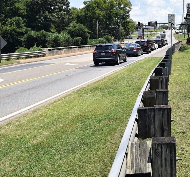 More Photos Of 4992 Holly Springs Pky, Woodstock Medical For Sale