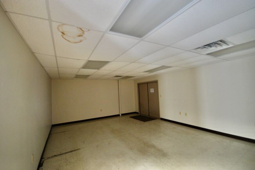 More Photos Of 139-165 Conalco Dr, Jackson Warehouse For Lease