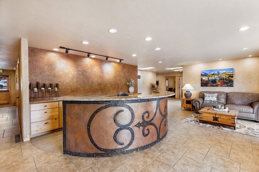 More Photos Of 350 N Pine St, Woodland Park Medical For Sale