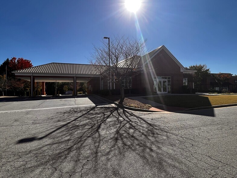 More Photos Of 1062 Old Peachtree Rd, Lawrenceville General Retail For Sale