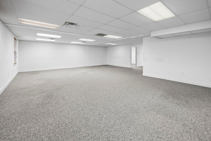 More Photos Of 314 Chris Gaupp Dr, Galloway Medical For Lease