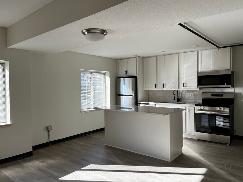 More Photos Of 480 8th St, Red Wing Apartments For Sale
