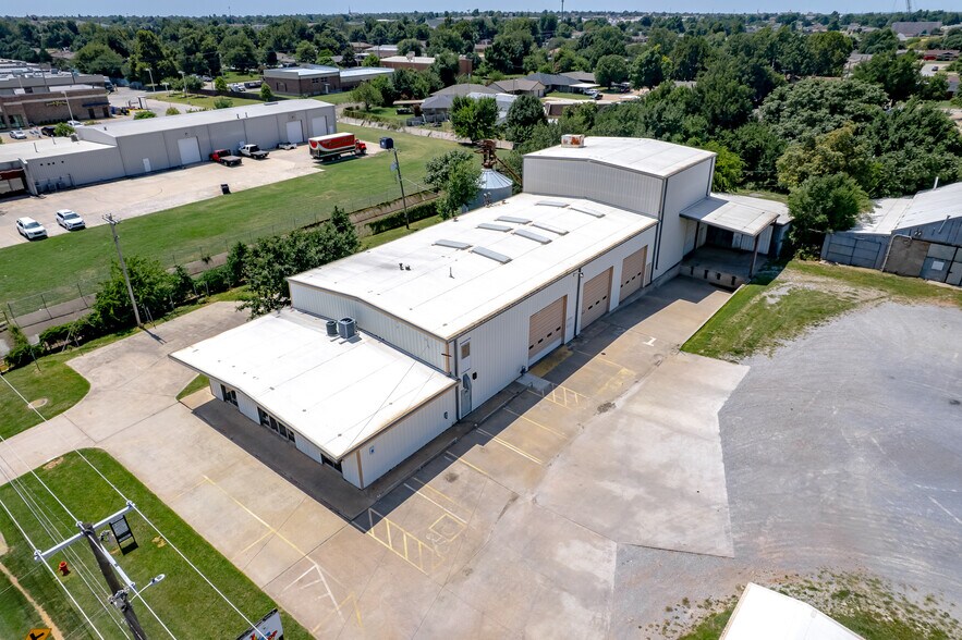 More Photos Of 6845 S Western Ave, Oklahoma City Distribution For Lease