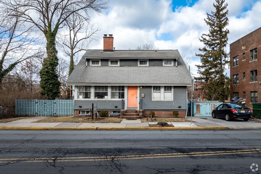 More Photos Of 19 Prospect St, South Orange Loft Creative Space For Lease