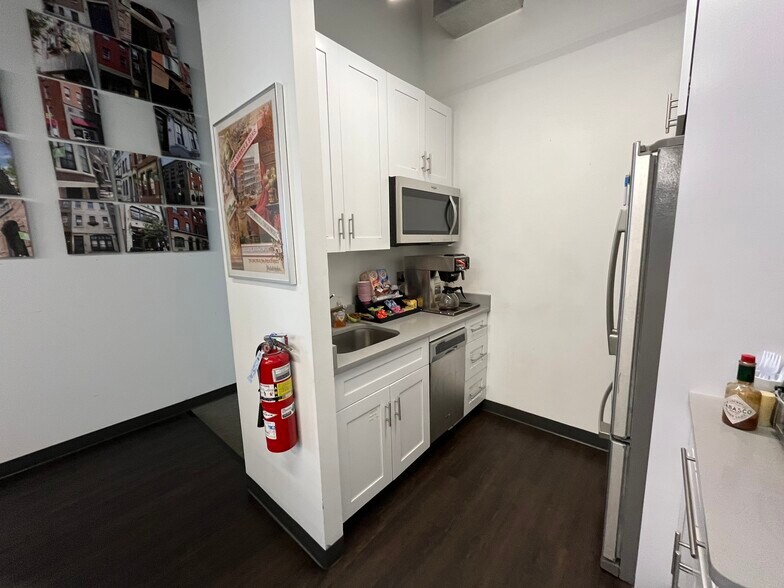 More Photos Of 718-720 Arch St, Philadelphia Office For Lease