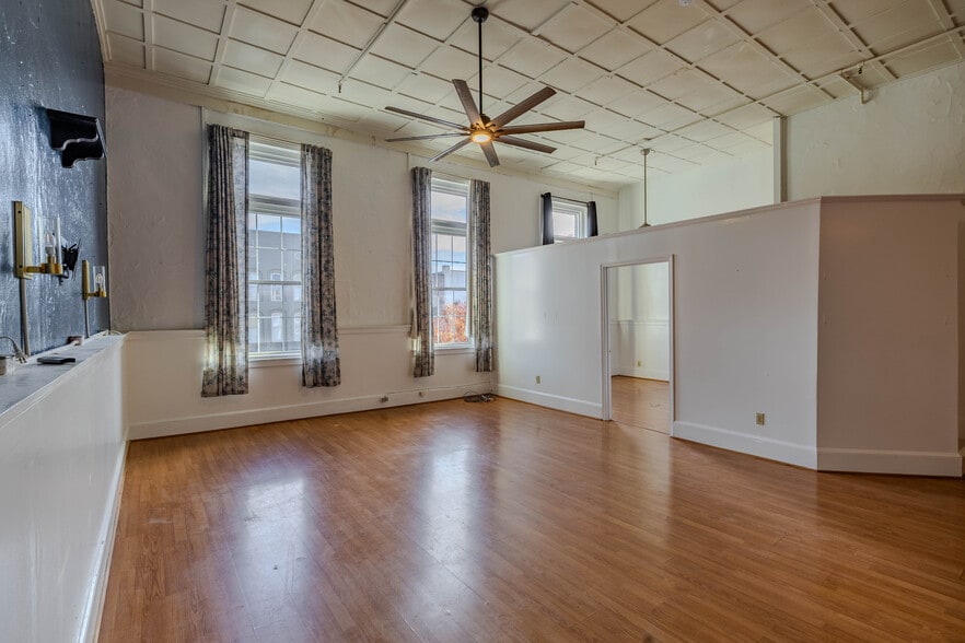 More Photos Of 245 Broad St, Rome Storefront For Sale