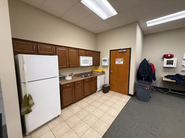More Photos Of 4775 Campus Dr, Kalamazoo Office For Sale