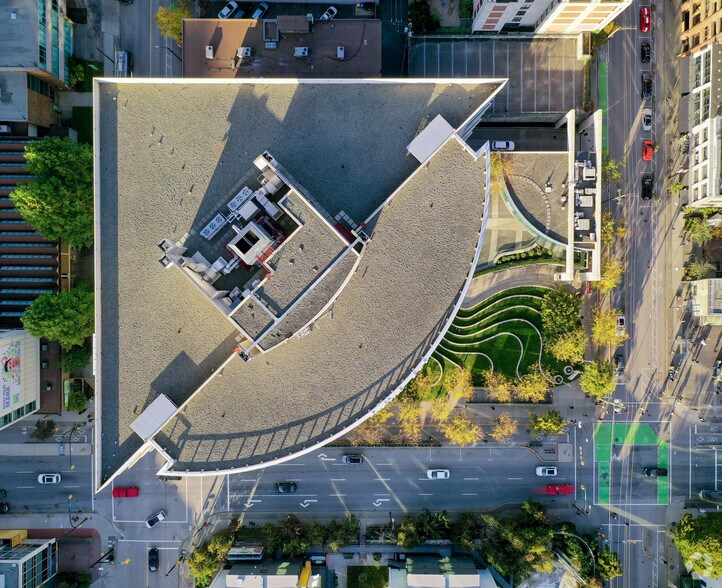 More Photos Of 111 Dunsmuir St, Vancouver Office For Lease