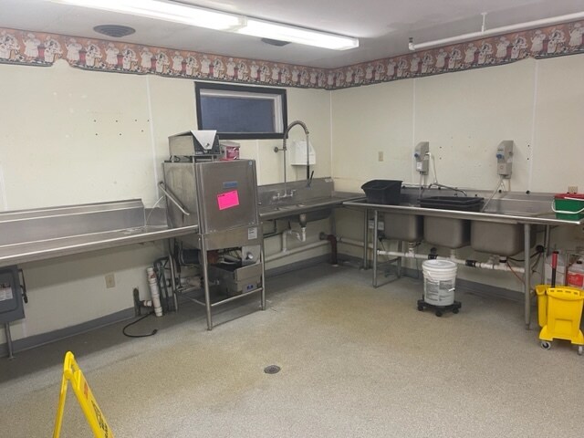 More Photos Of 600 Morningside St, Ida Grove Skilled Nursing Facility For Sale