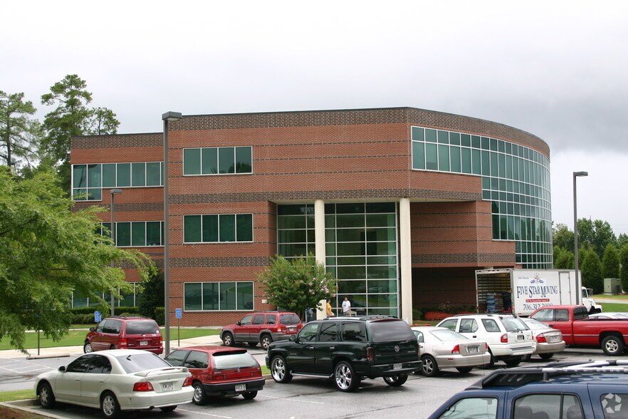 More Photos Of 621 NW Frontage Rd, Augusta Office For Lease