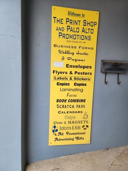 More Photos Of 2104 Main St, Emmetsburg Office Residential For Sale