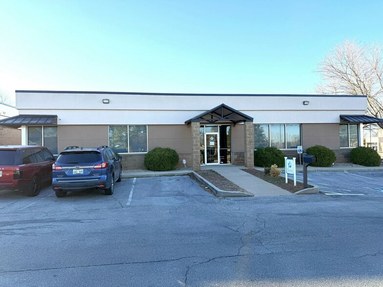 Primary Photo Of 13900 Quailbrook Dr, Oklahoma City Medical For Lease