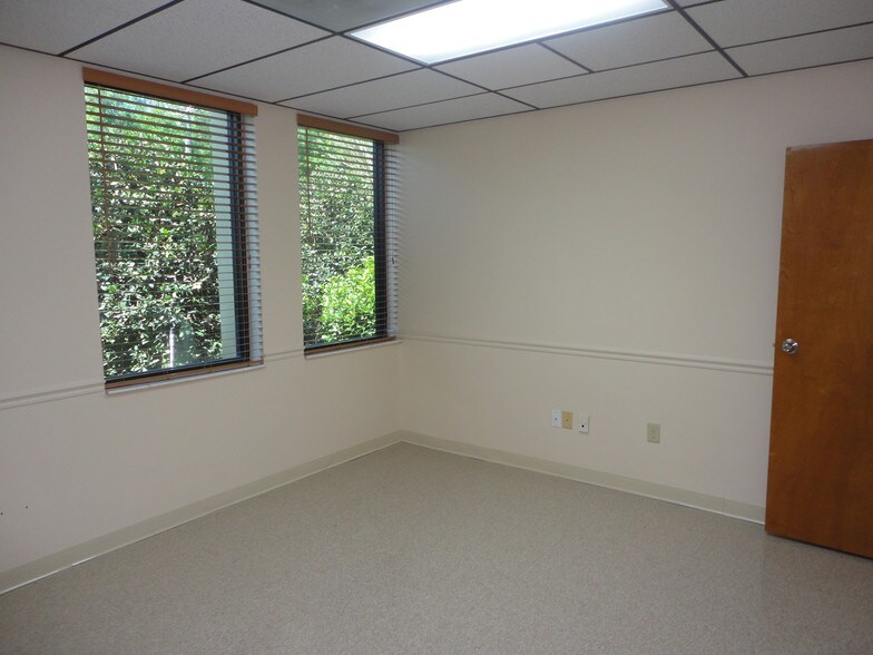More Photos Of 36739 County Road 52, Dade City Medical For Lease