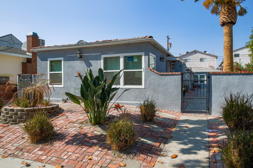 Primary Photo Of 315 E Valencia Ave, Burbank Apartments For Sale