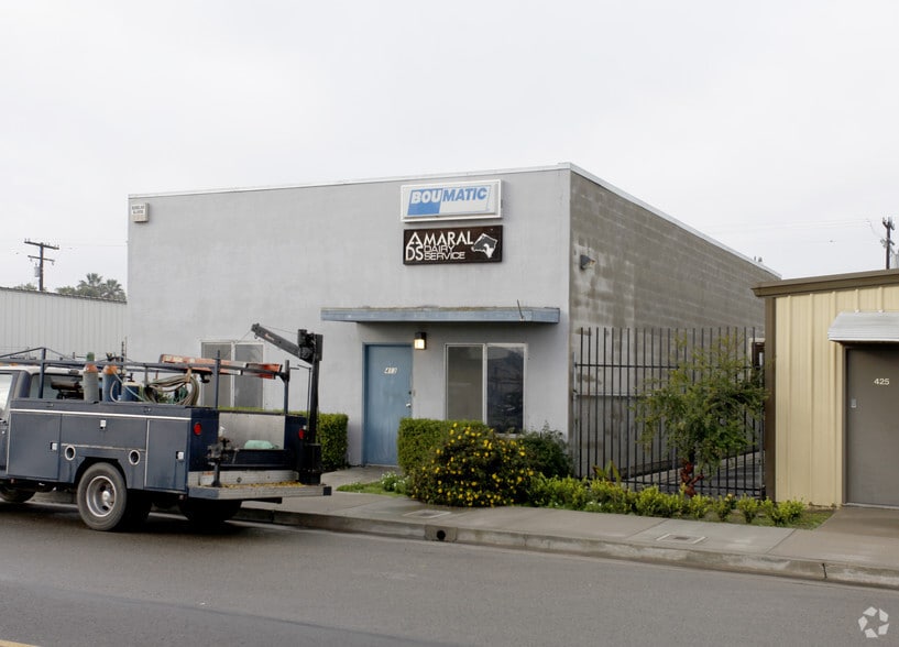 More Photos Of 413 N I St, Tulare Warehouse For Sale