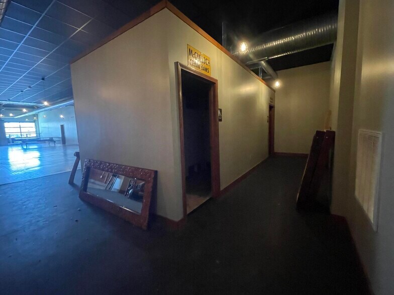 More Photos Of 99-101 Fraley st, Kane Flex For Sale