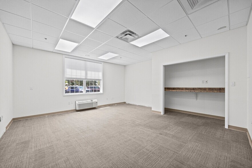 More Photos Of 70 Elizabeth Blackwell St, Geneva Office For Lease