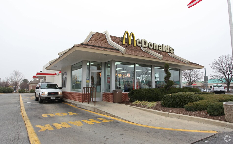 More Photos Of 1-21 Washington Sq, Chestertown Unknown For Lease