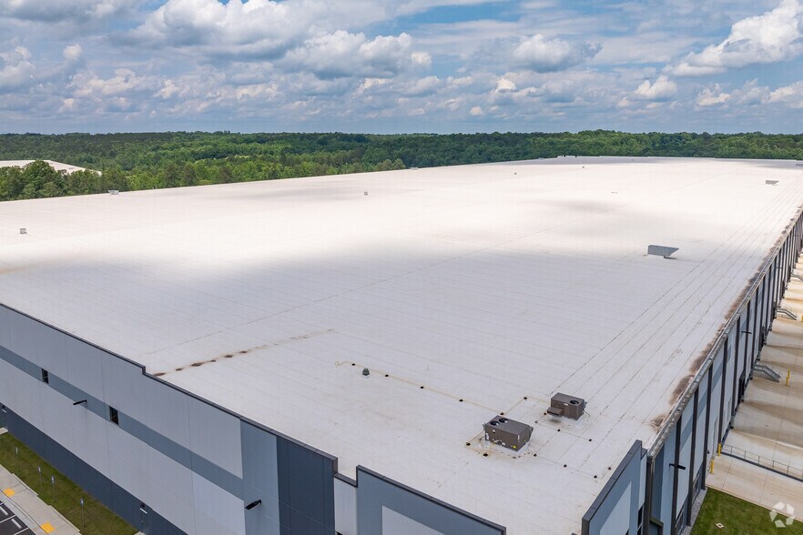 More Photos Of 350 Raco Pky, Pendergrass Unknown For Lease