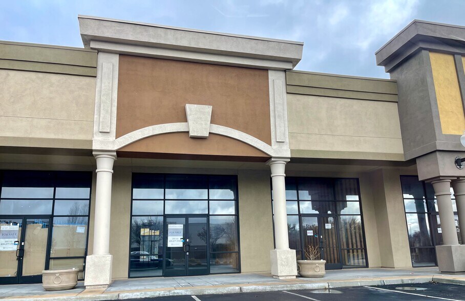 More Photos Of 929 Story Rd, San Jose Storefront For Lease