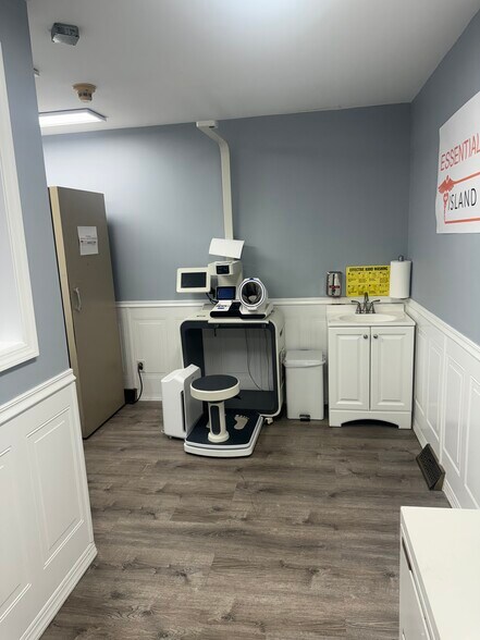 More Photos Of 6277 Jericho Tpke, Commack Medical For Sale