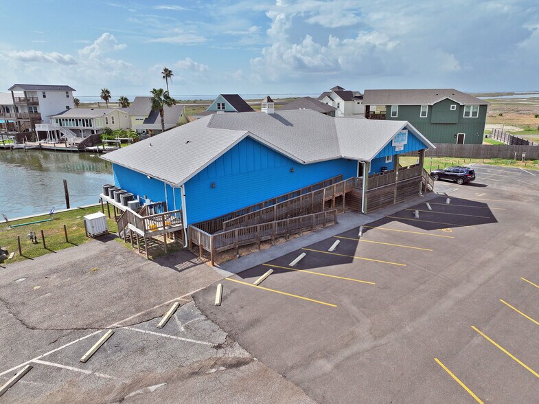 More Photos Of 210 Gulf Gate Blvd, City By The Sea General Retail For Sale