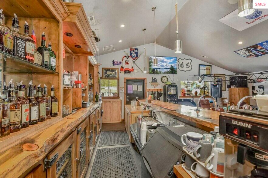 More Photos Of 213 E 4th Ave, Clark Fork Restaurant For Sale