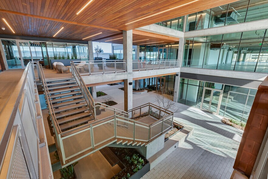 More Photos Of 155 Riveredge Dr, Dallas Office For Lease