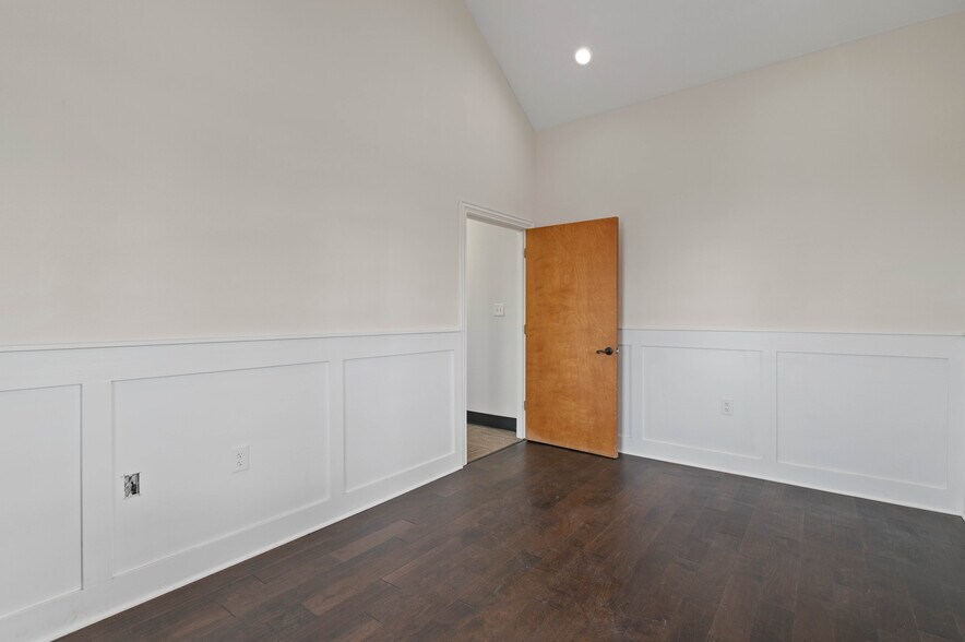 More Photos Of 3605 Interstate 30, Mesquite Medical For Lease