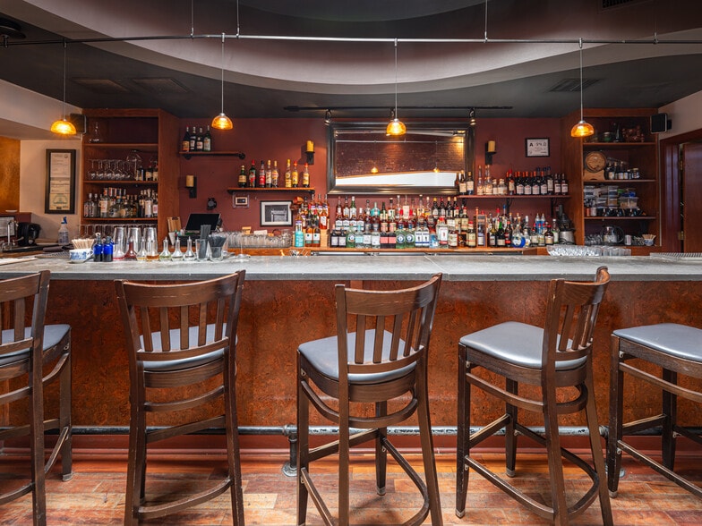 More Photos Of 24-28 Wall St, Asheville Storefront Retail Office For Lease